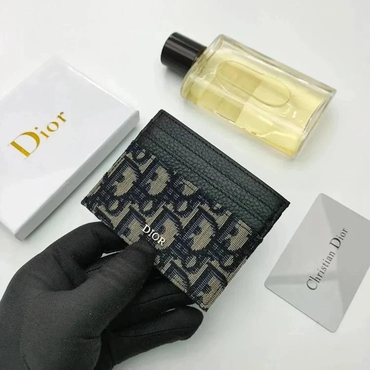 XMD1o r CD Card holder 4