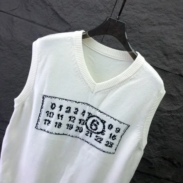 Maison Margiela Tabi Number Print Knit Vest-Top White - 5