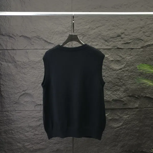 Maison Margiela Tabi Number Print Knit Vest-Top White - 10