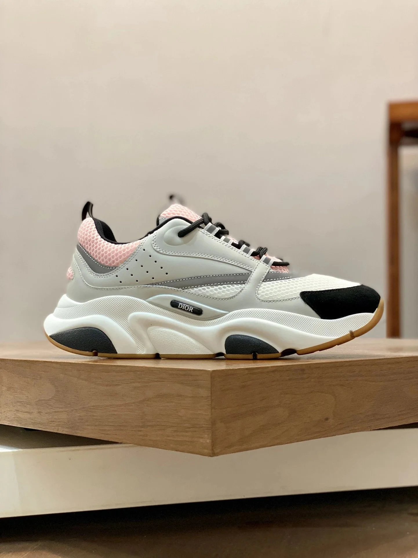Dior B22 Running Sneaker photo 3