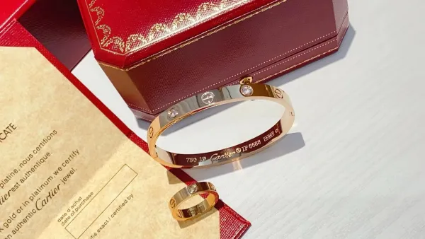 Cartier Juste un Clou Bracelet Diamond-Set White Gold Bracelet - 8