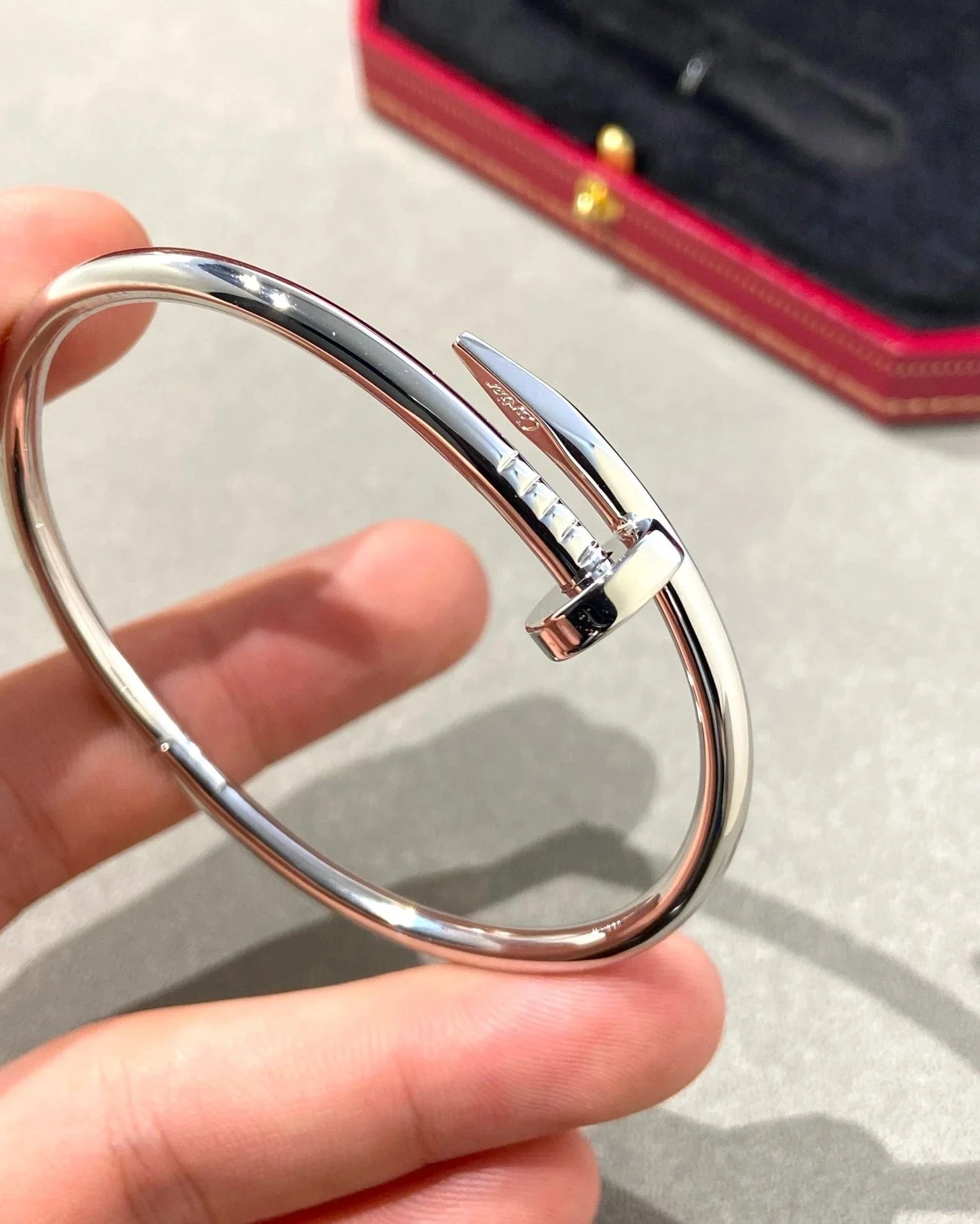 Cartier Juste un Clou Bracelet Silver Medium - 1
