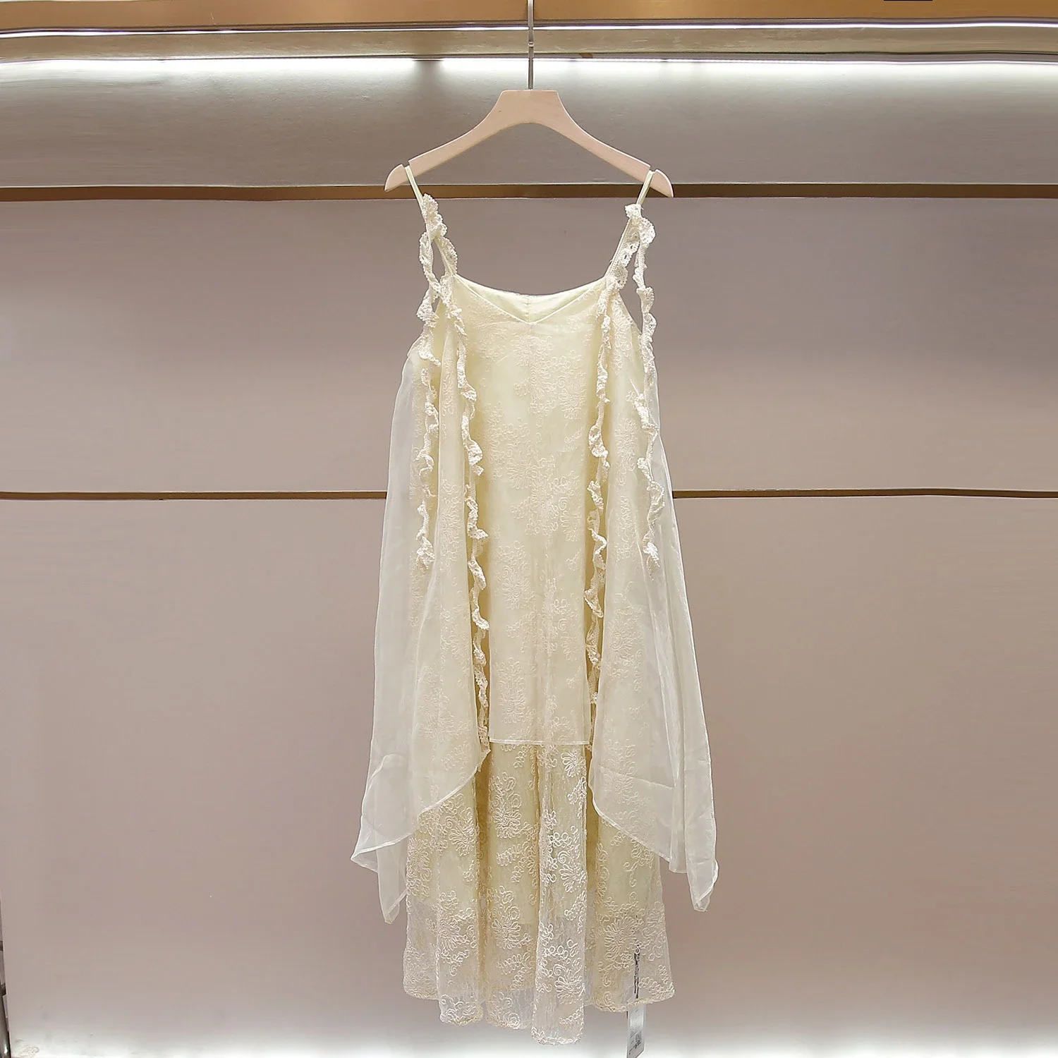Summer new romantic French elegant lace splicing backless suspender dress