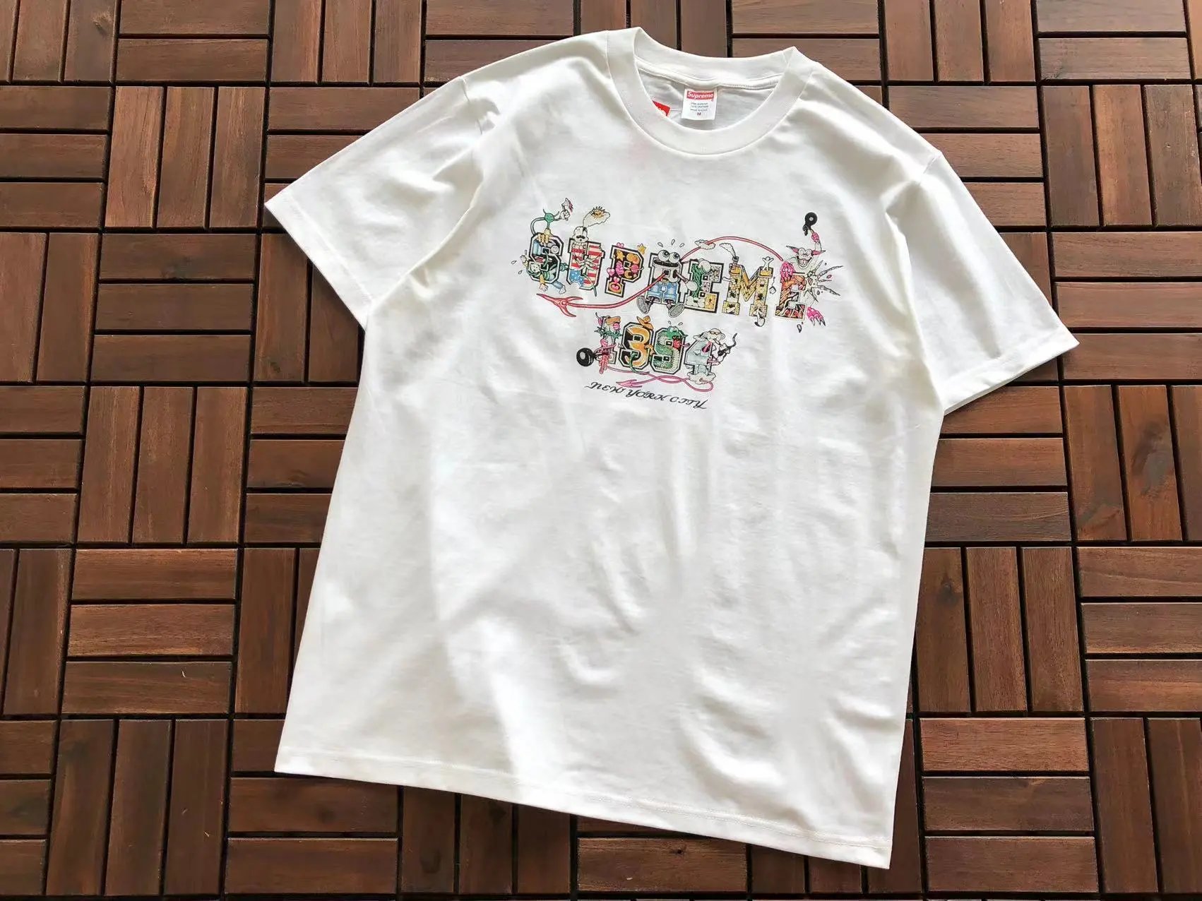 B382 24 VARSITY TEE White
