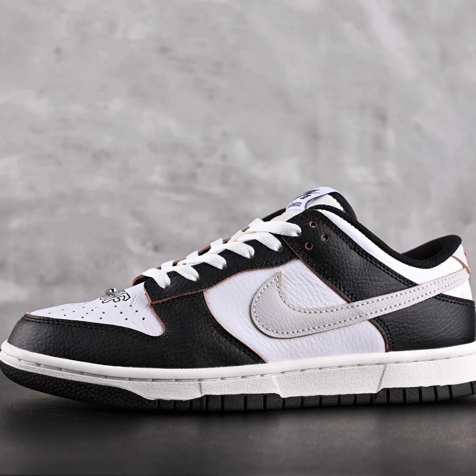 Chunky Dunky Shoes — HUF San Francisco Scraper FD8775-001 colorway — USFans Spreadsheet photo