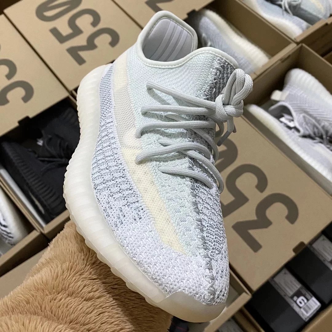 Yeezy 350 4
