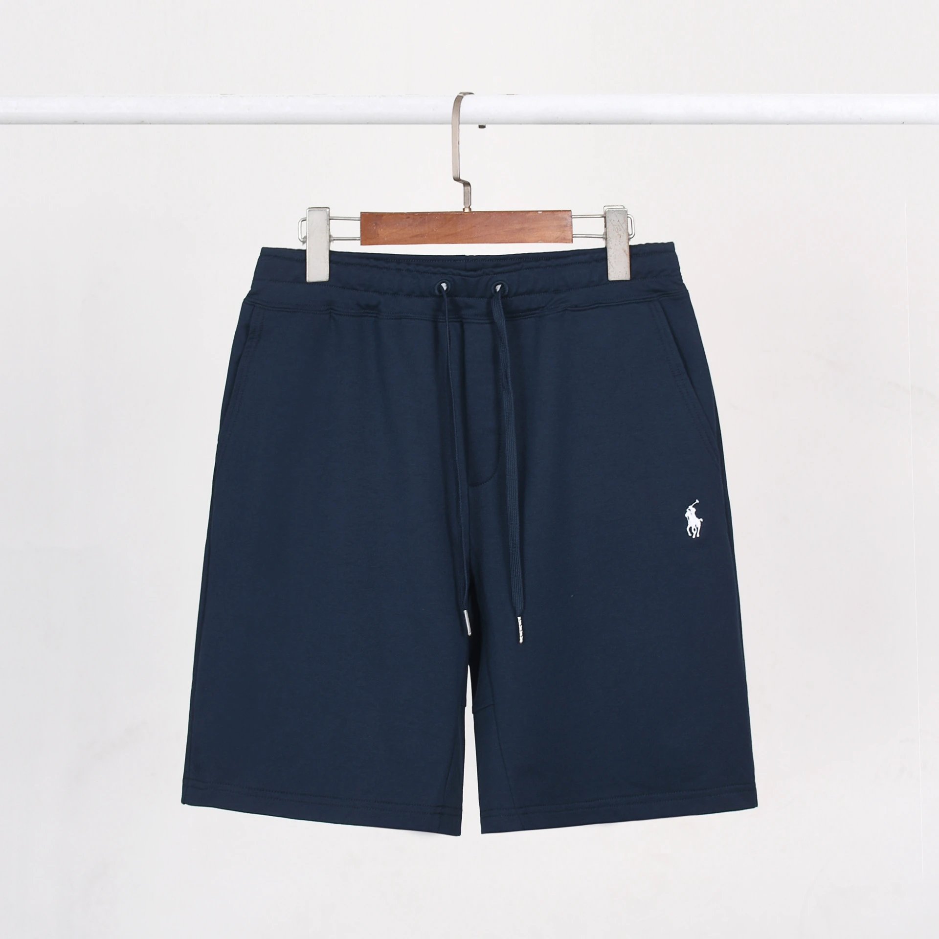 Shorts in navy blue and white