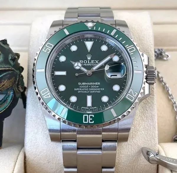 Rolex Submariner Green Cerachrom Bezel Mechanical Watch - 1