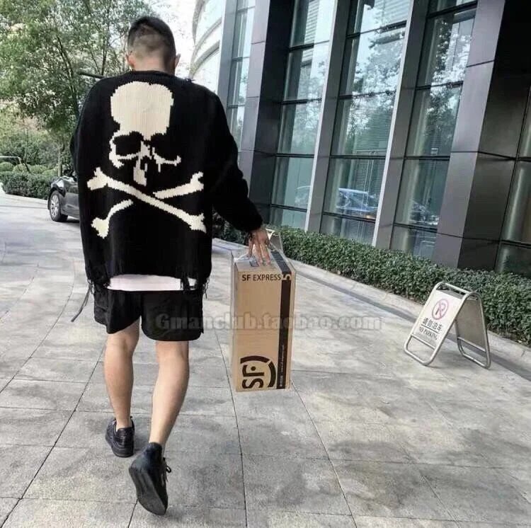 Skull-Patterned Ripped Crew Neck Knit Sweater photo 6