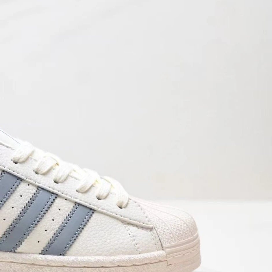 Versatile Casual Couple Sneakers