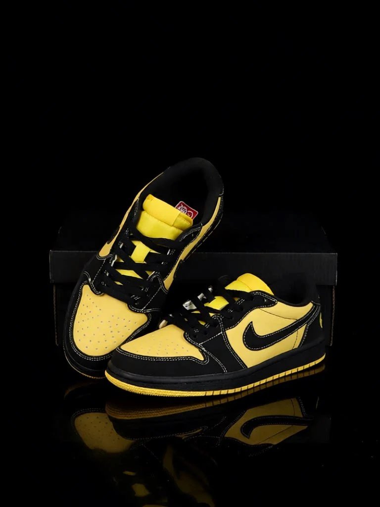 Low-Top Sneakers and Athletic Shoes photo 6