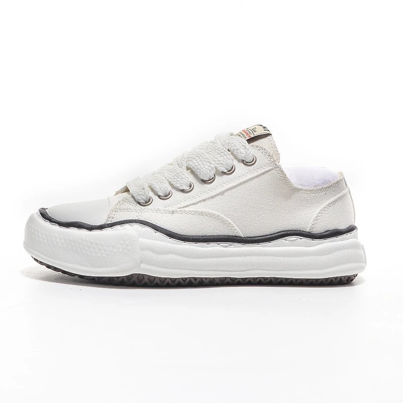 Thick-Soled Canvas Shoes with Height Increase photo 3