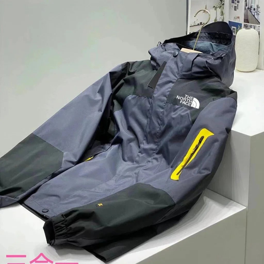 The North Face Down Jackets Hooded quilted puffer — Jacket blue black