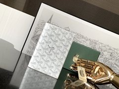 Goyard's top tier elegant handbag Grenelle passport clip is perfect for use during travel as it not only allows you to store your passport but also cards and various documents Show more passport clips measuring 1.5 cm x 10 cm x 14 cm ..