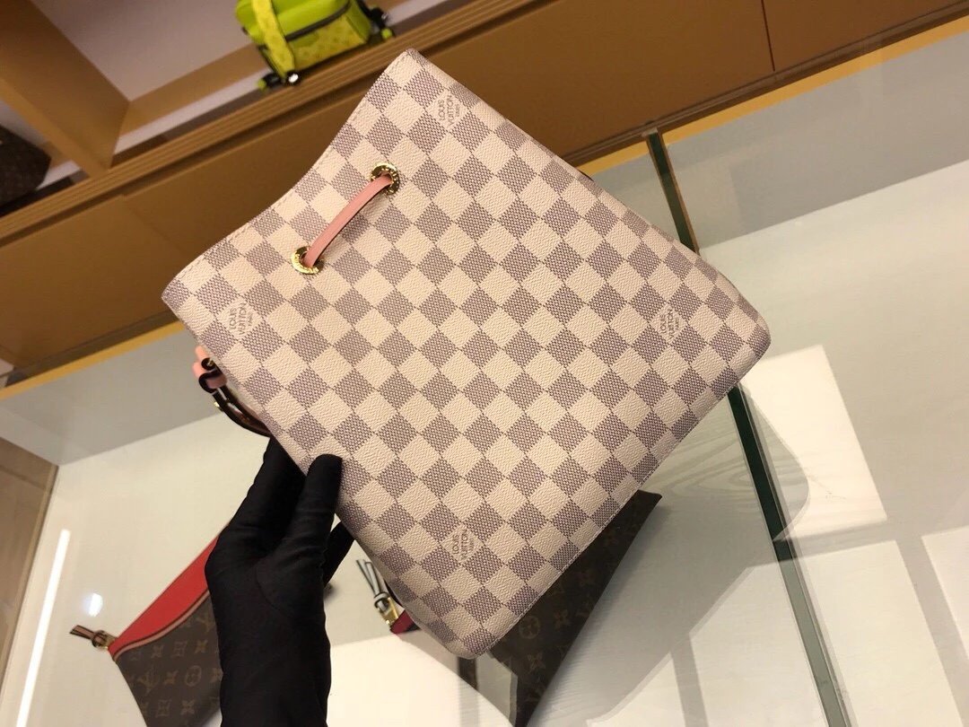 白格粉色水桶包女棋盘格单肩斜挎包 5