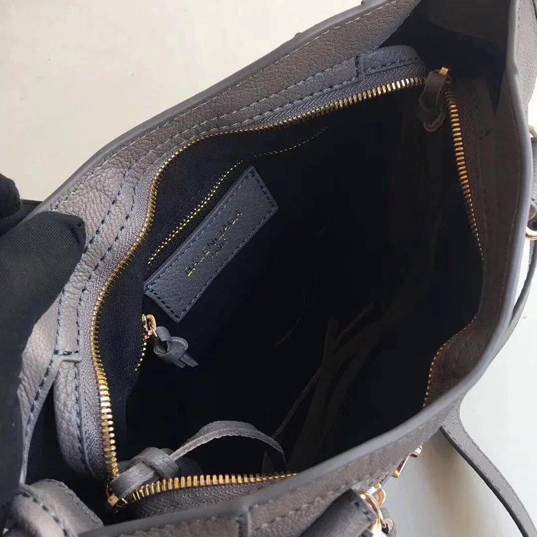BALENCIAGA巴黎世家机车包原单山羊皮复古流苏手提女包时尚真皮单肩斜挎包铆钉包 9