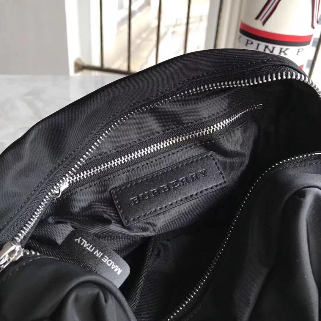 韩版BURBERRY博柏利男士小号邮差包尼龙轻便战马相机包时尚单肩斜挎包包 12