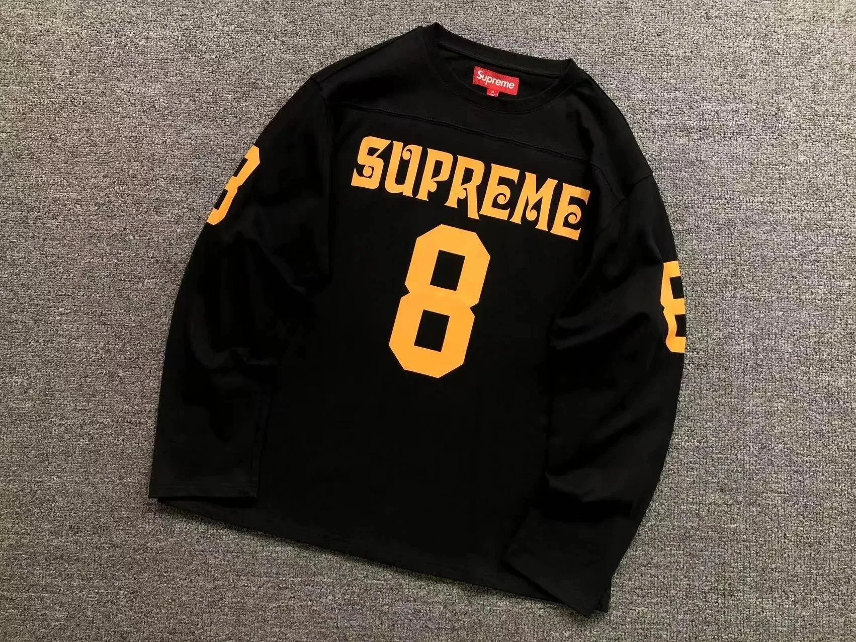 E589 # Long sleeved football jersey black