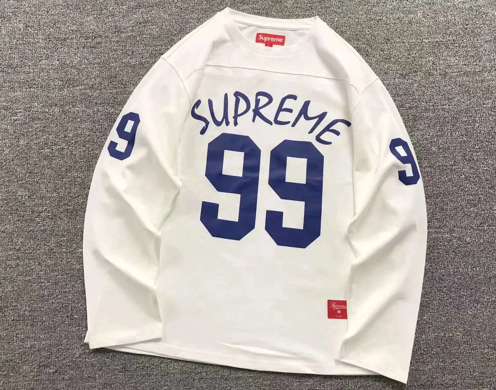E571 # White