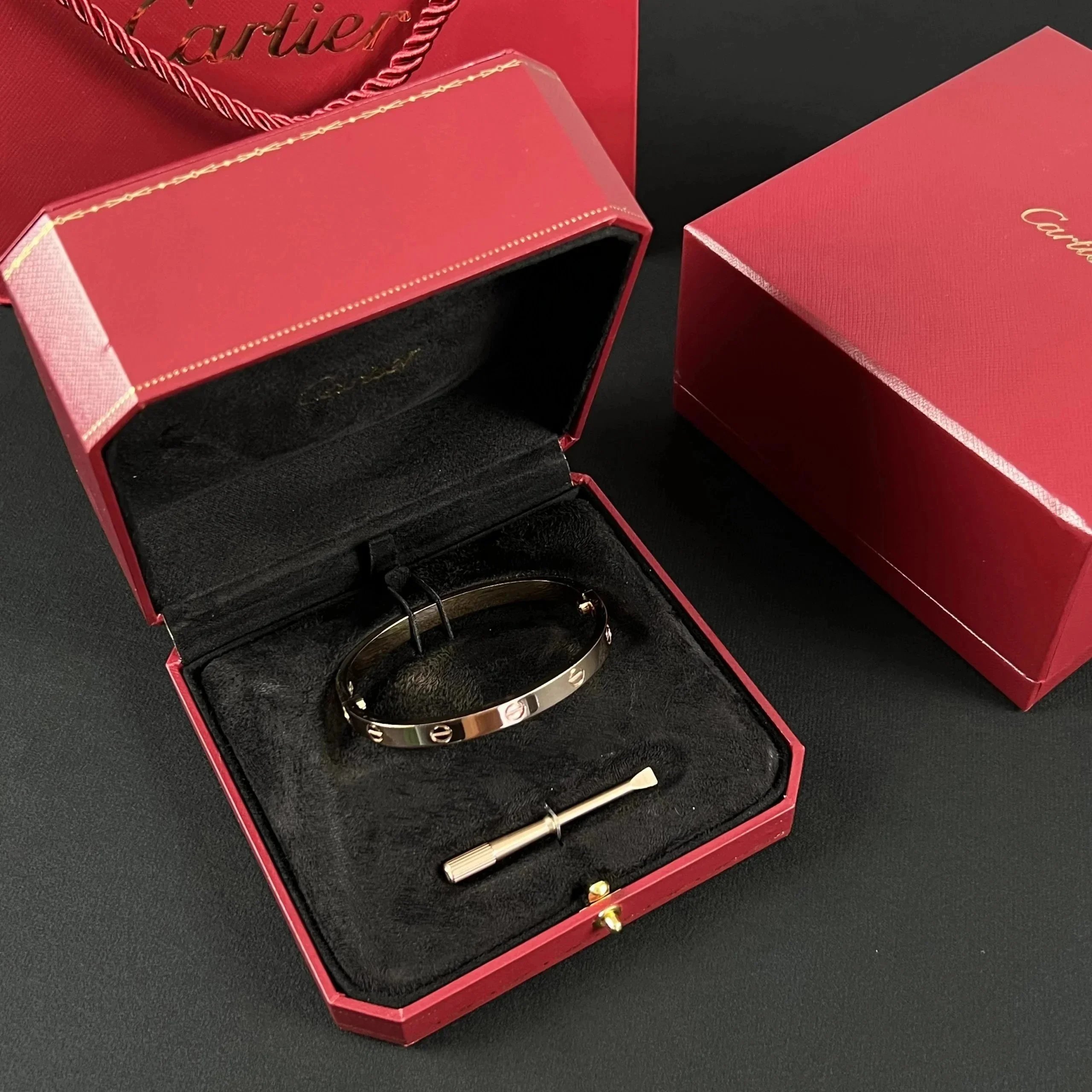 LOVE Series Screw Pattern Bracelet 18K Gold