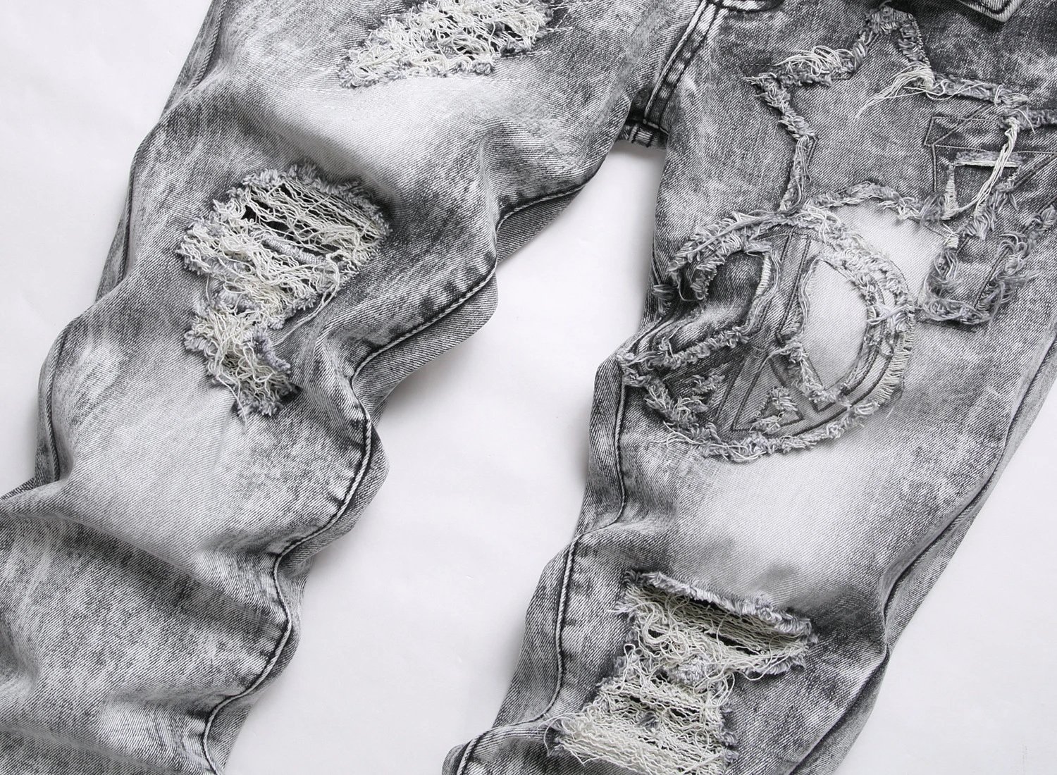 Philipp Plein Skull Embroidered Distressed Denim Jeans - 64