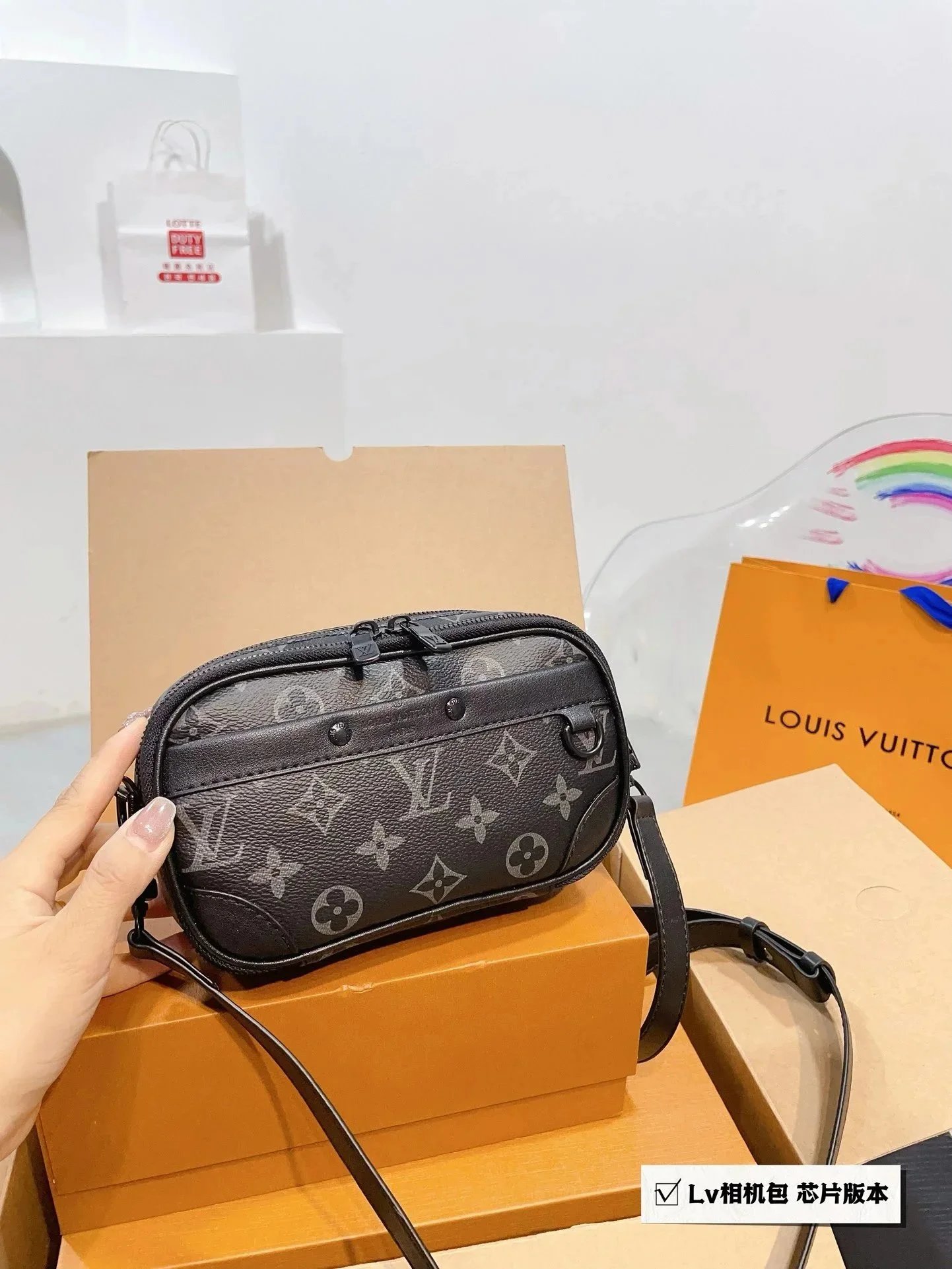 Louis Vuitton Crossbody Bags Monogram bag — 10
