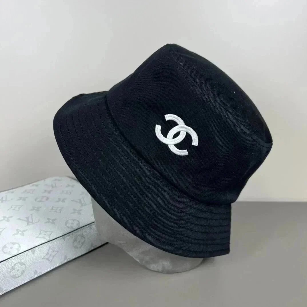 Chanel Hats Logo-embroidered baseball caps and bucket — 37