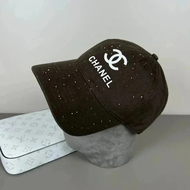 Chanel Hats Logo-embroidered baseball caps and bucket product detail image 7