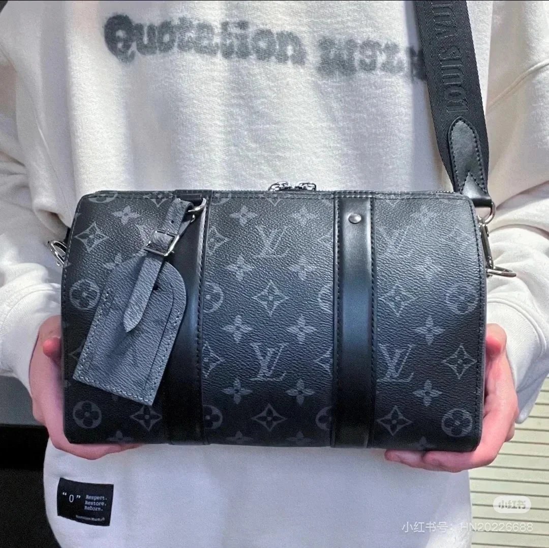 Louis Vuitton Crossbody Bags Monogram bag — 55 (25 cm) Special Offer Price