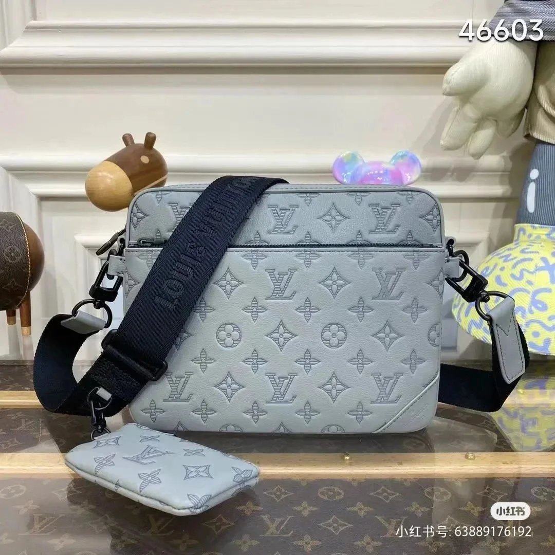 Louis Vuitton Crossbody Bags Monogram bag — 52