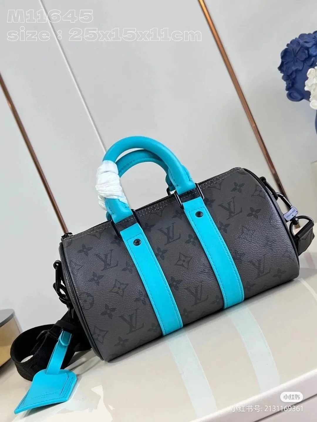 Louis Vuitton Crossbody Bags Monogram bag — 4 (25cm)