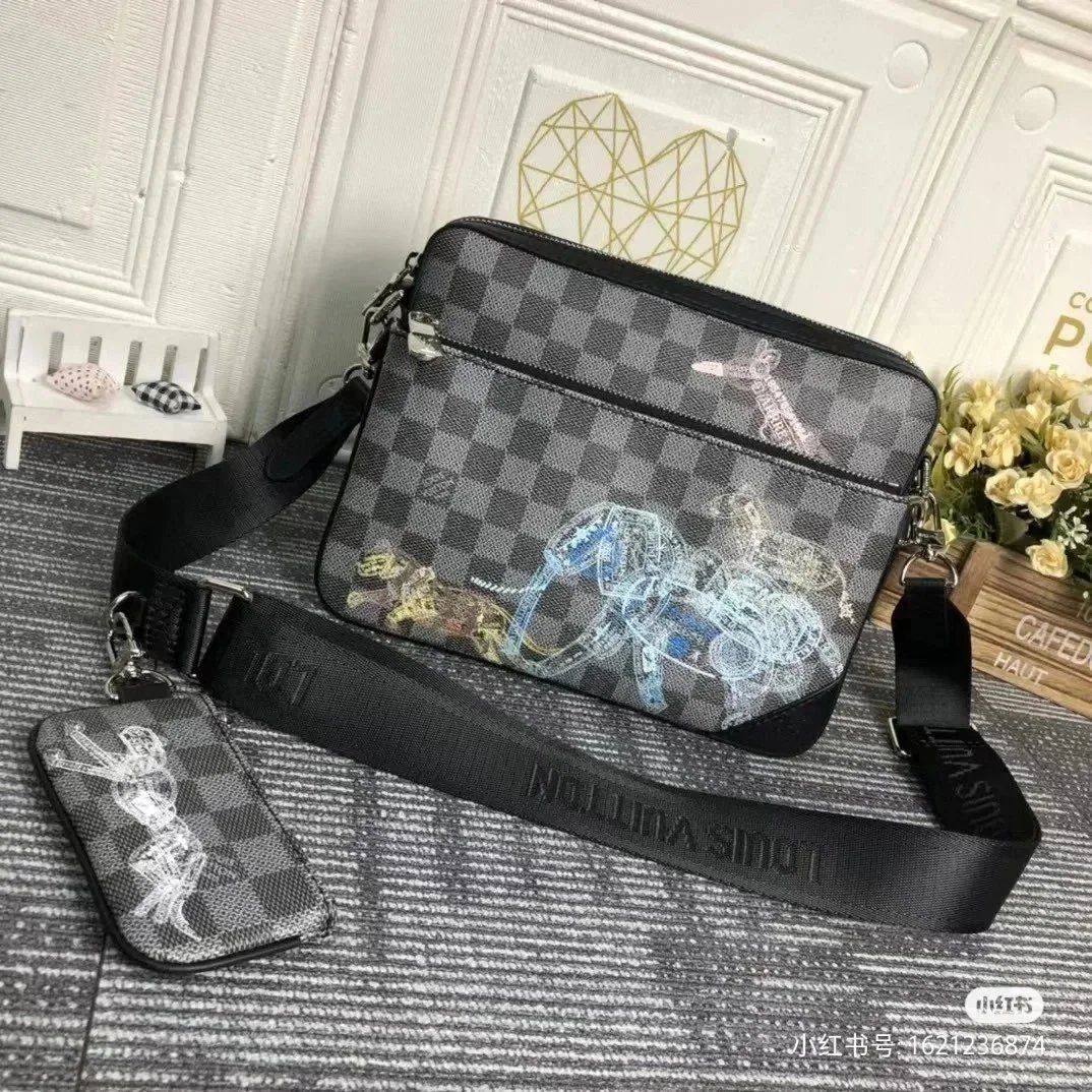 Louis Vuitton Crossbody Bags Monogram bag — 47