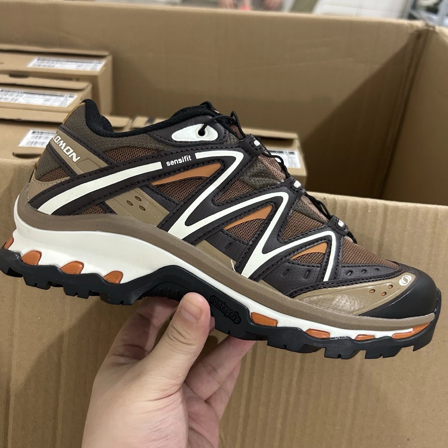 Salomon Sneakers Mesh Trail with Quicklace Closure image 3