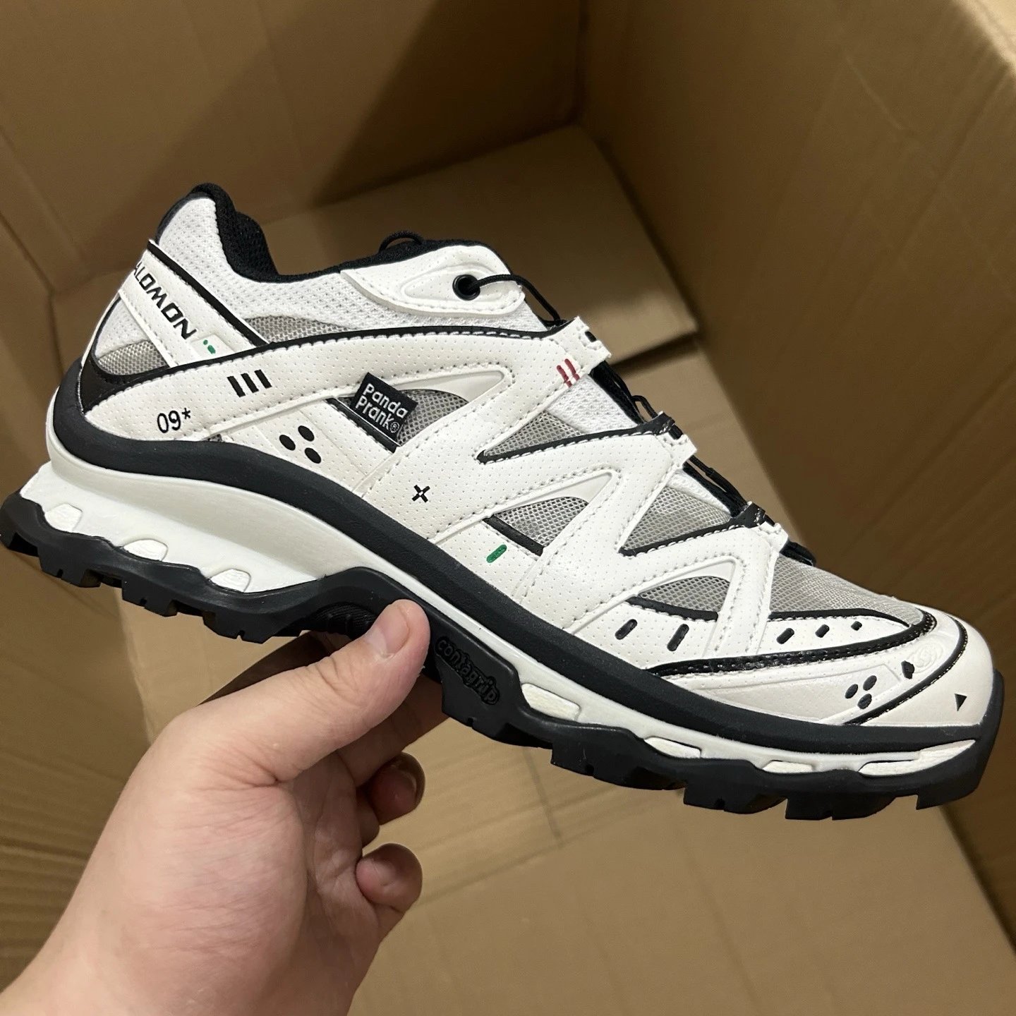 Salomon Sneakers Mesh Trail with Quicklace Closure — Q new white and black 4790