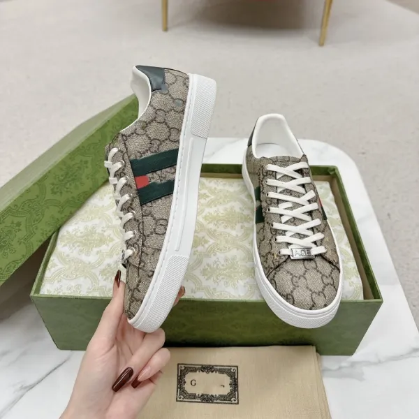 Gucci Ace GG Supreme Sneakers Beige Green White - 1