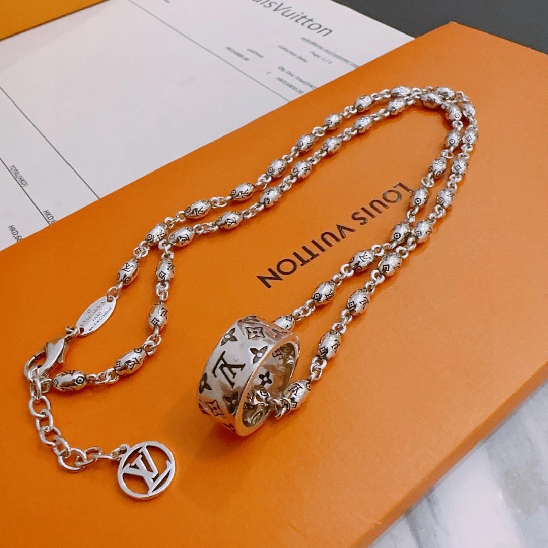 Gucci GG Marmont Ivory Calfskin Chain Shoulder Bag