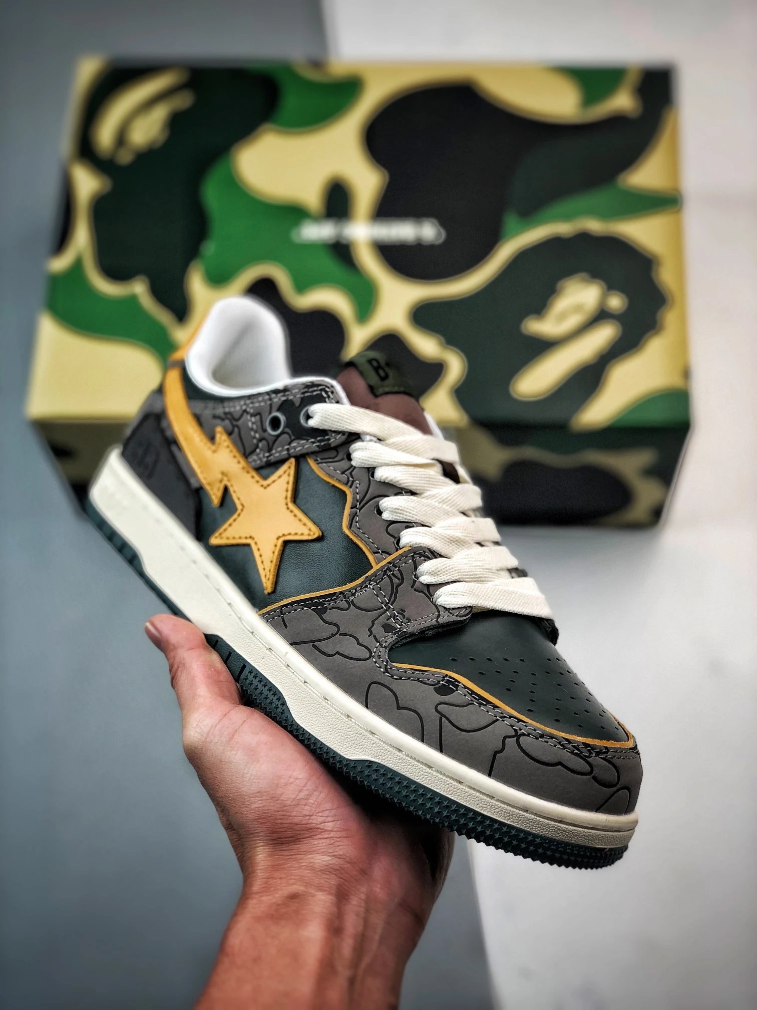 BAPE STA Green Camo Low Top Sneakers Yellow Star
