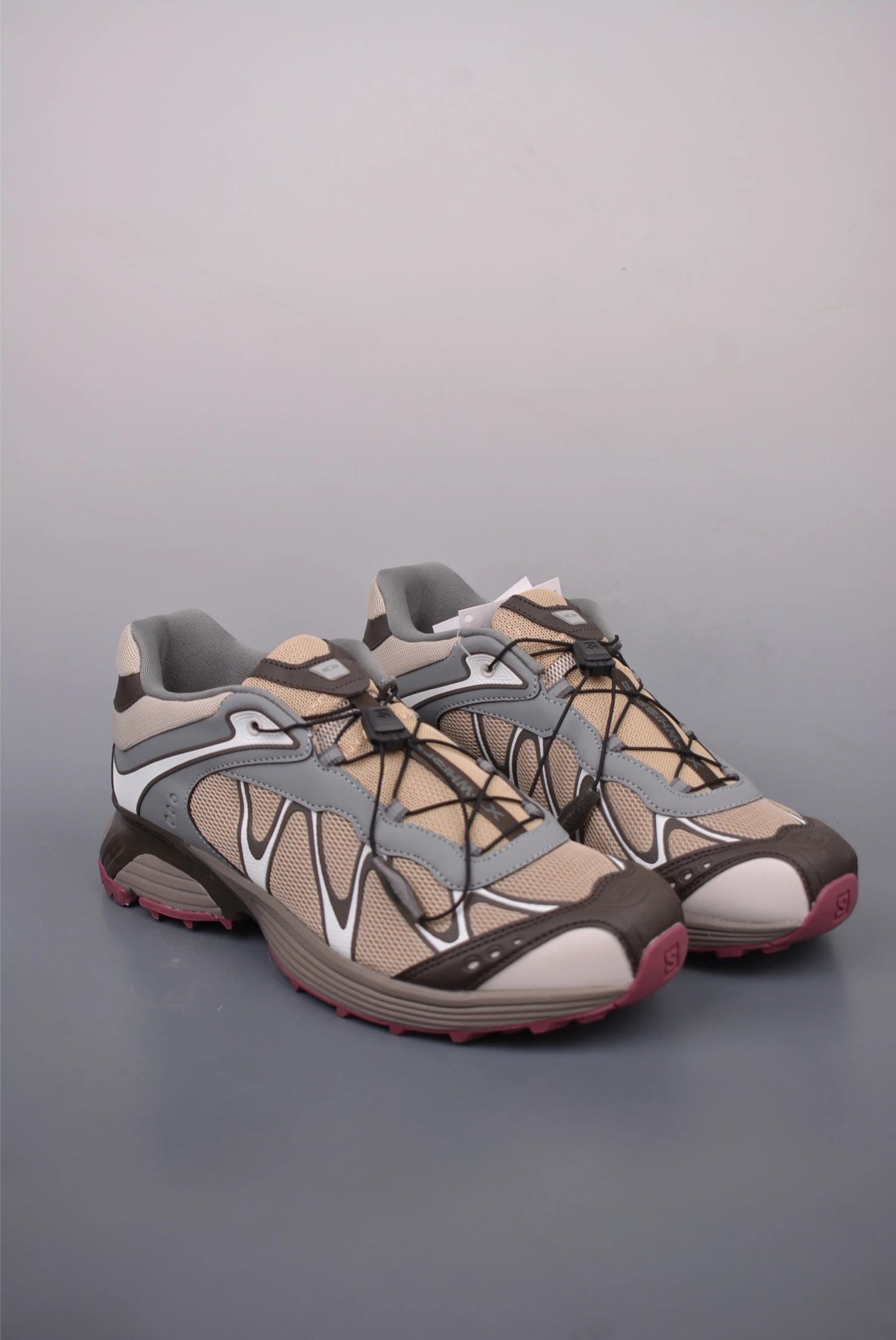 Salomon ACS Pro Beige Grey Quicklace Trail Sneakers