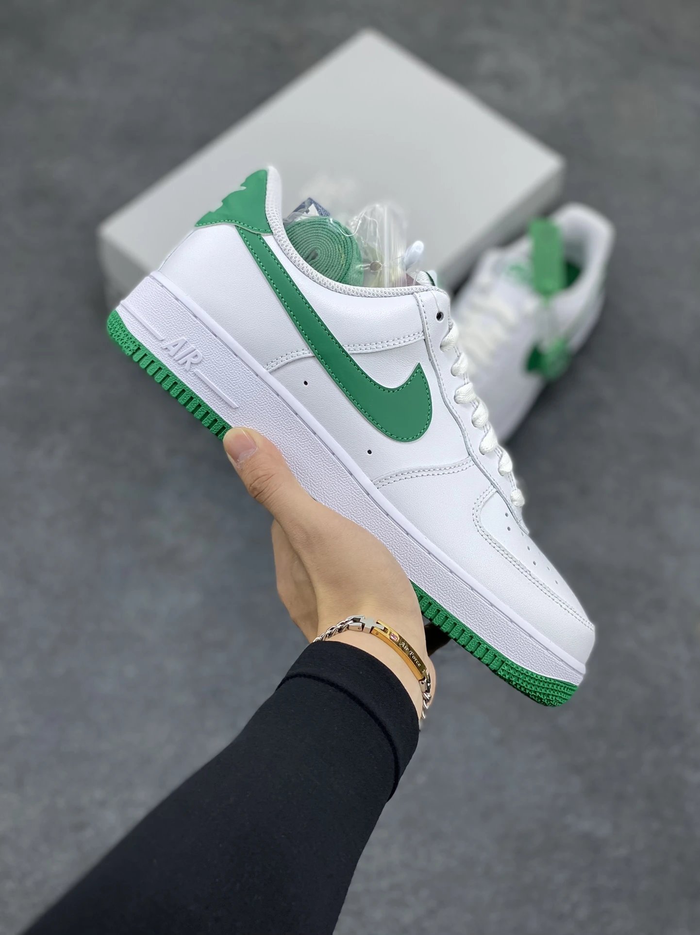 Nike Classic Black White Low Top Sneakers