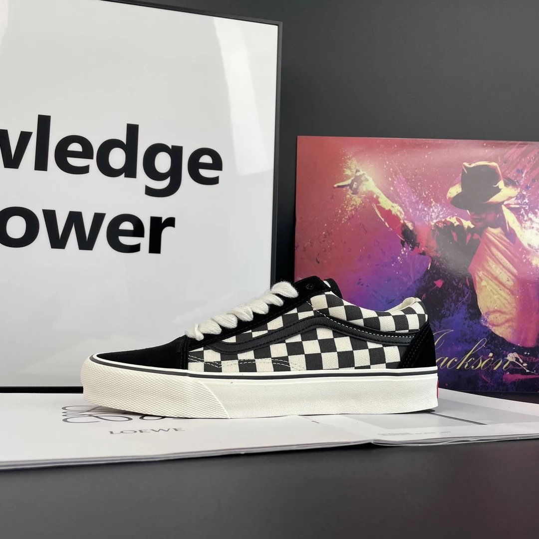 Vans Checkerboard Old Skool Low Top Skate Shoes