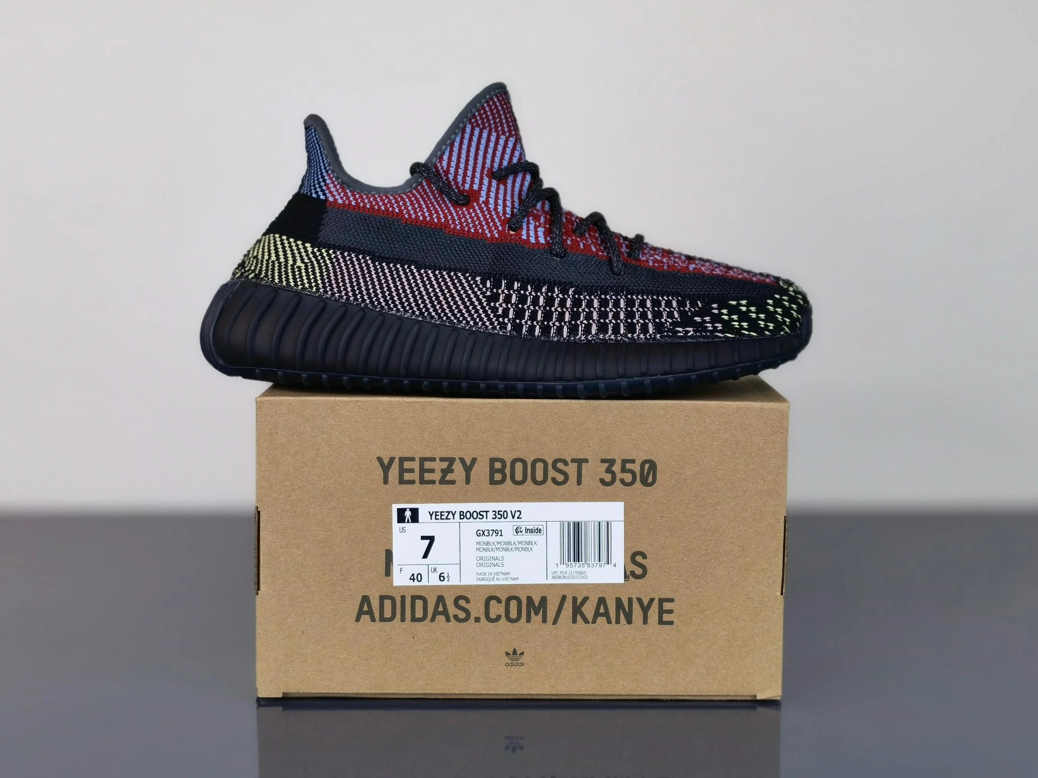 Yeezy Light Gray Knit Low Top Sneakers Shoes