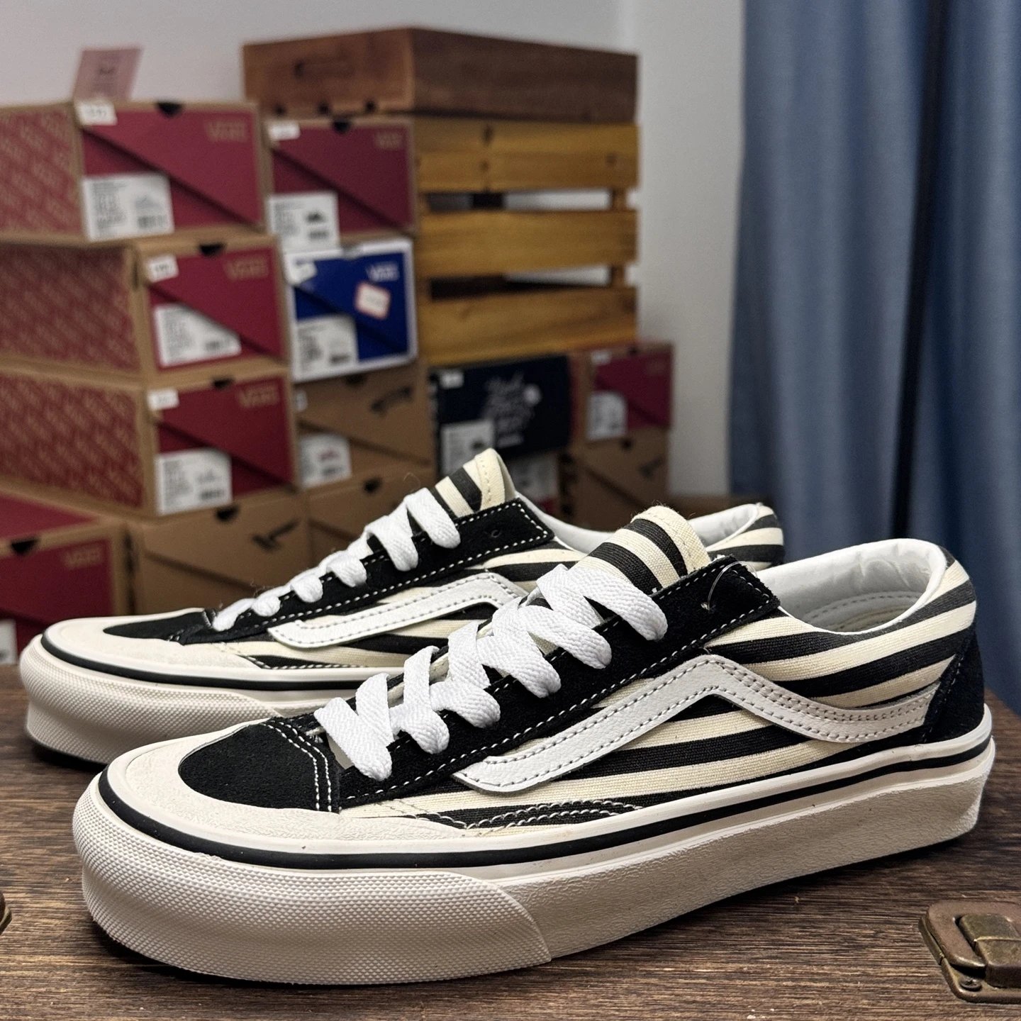 Vans Black White Striped Low Top Skate Sneakers