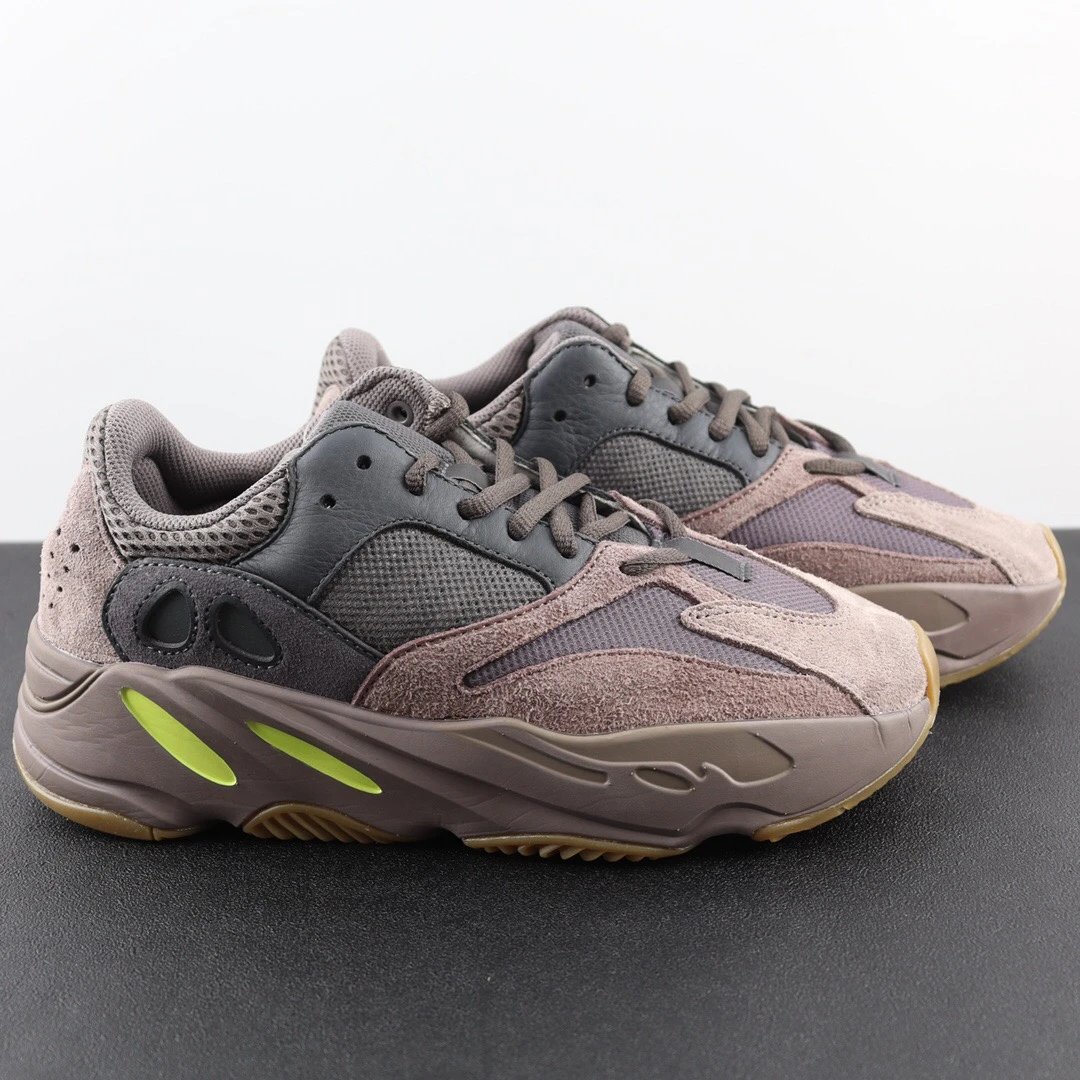 Adidas Yeezy Boost 700 Mauve Retro Dad Sneakers