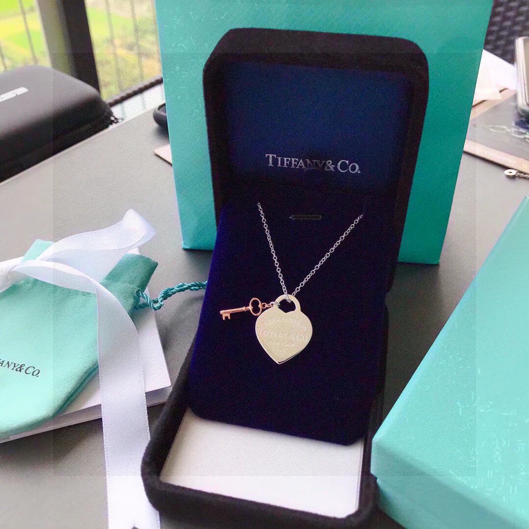 Tiffany Lago Silver Blue Heart Pendant Necklace
