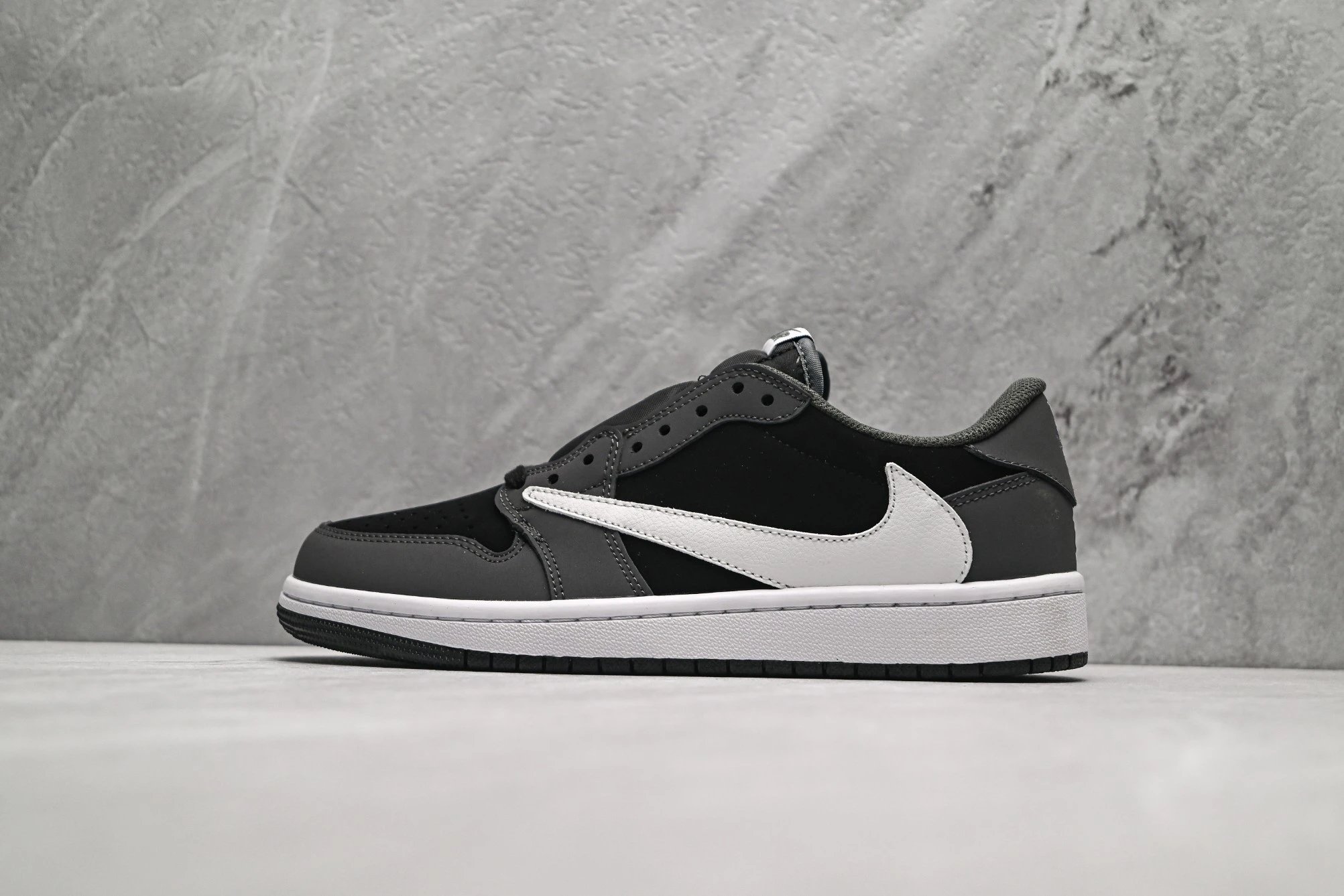Nike Air Jordan 1 Low Reverse Swoosh Black Grey