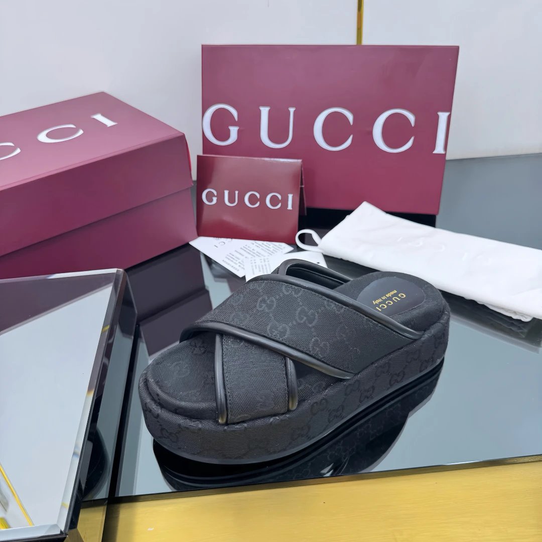 Gucci Black GG Embossed Platform Slide Sandals Unisex