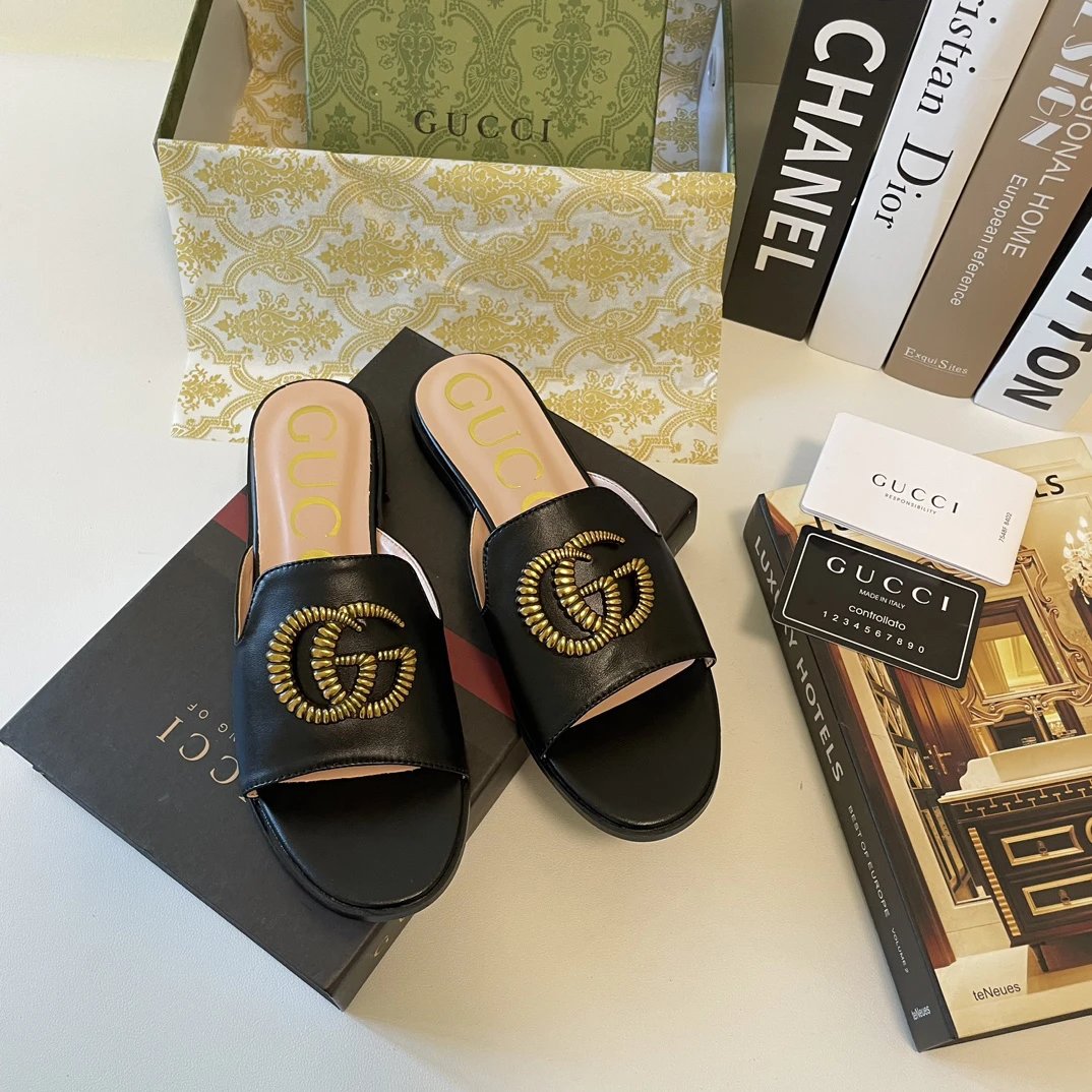 Gucci Black Leather Double G Chain Slide Sandals