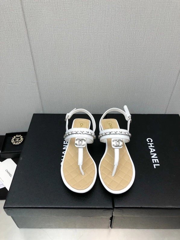 Chanel White Chain Thong Sandals for Women