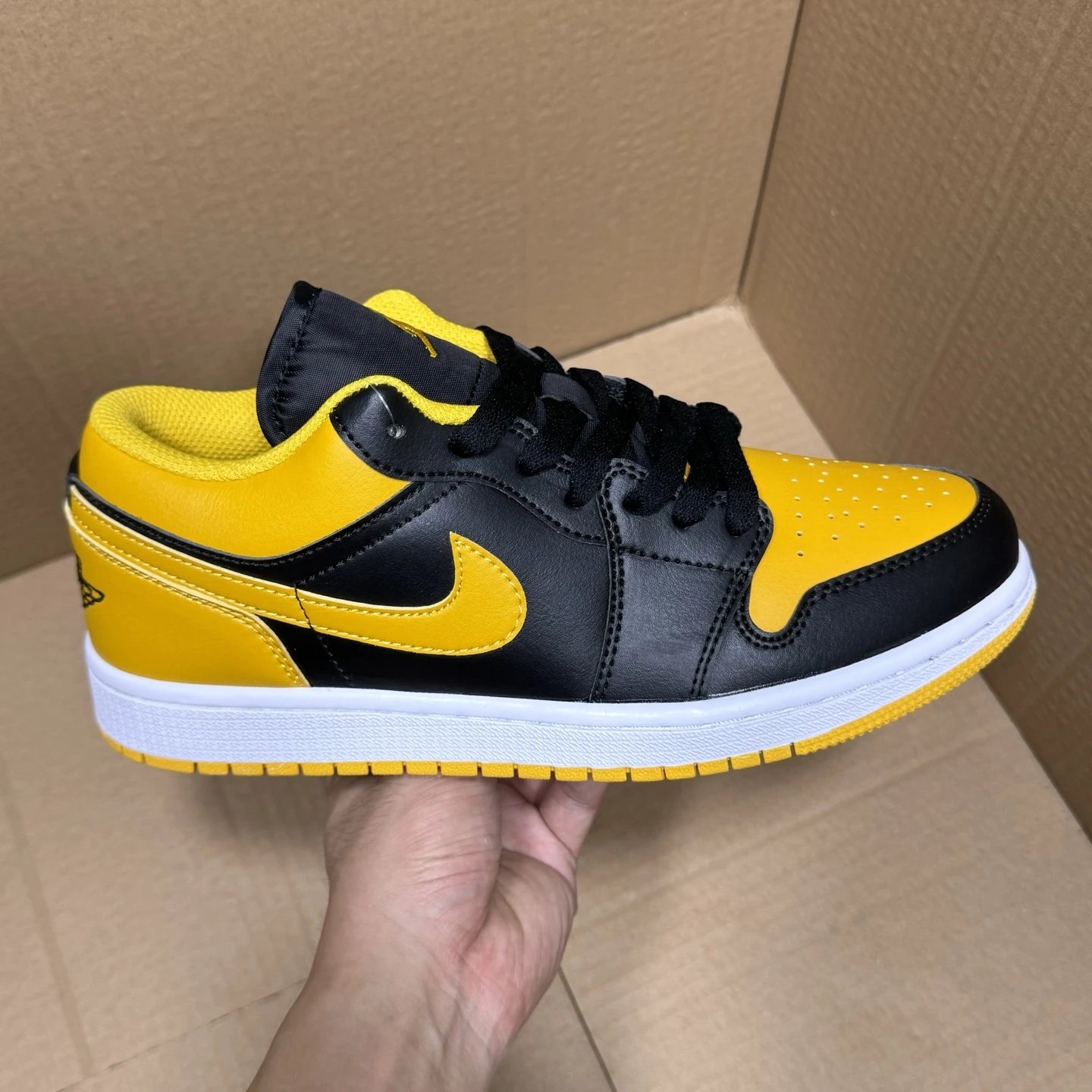Air Jordan AJ1 Low Black Yellow Leather Basketball Shoes