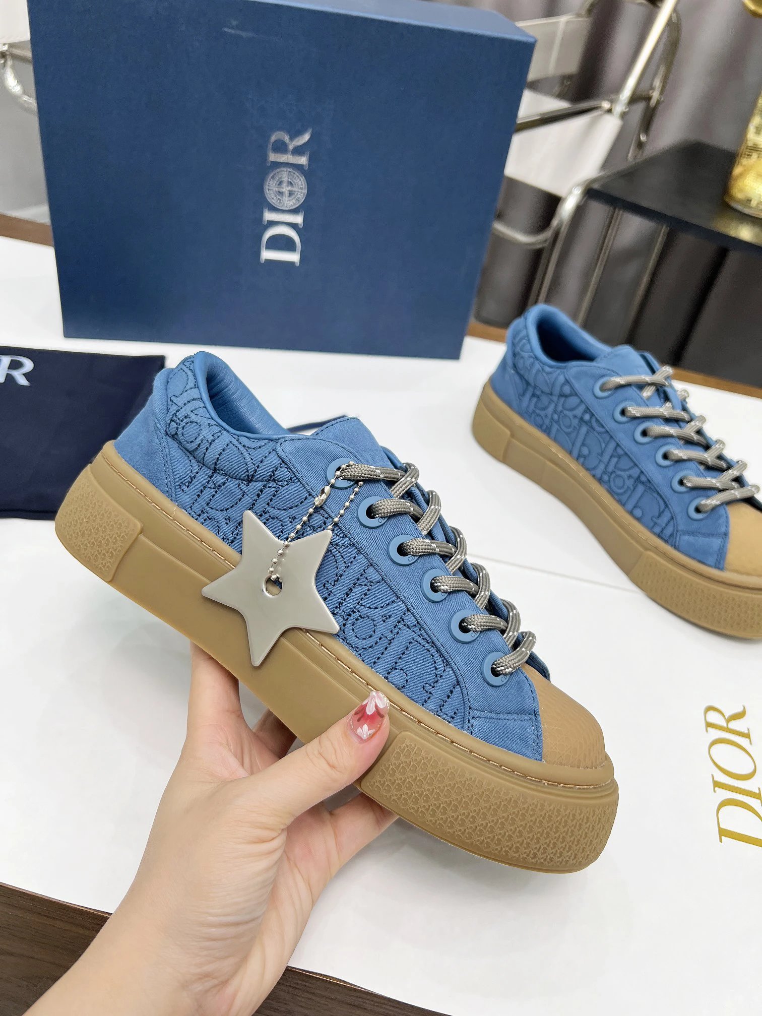Dior Classic Gray Oblique Calfskin Fabric Unisex Sneakers